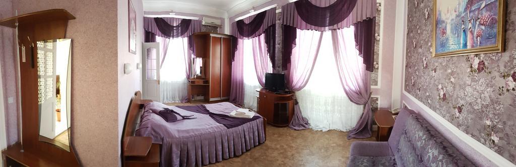 Versal Hotel Cherson Esterno foto
