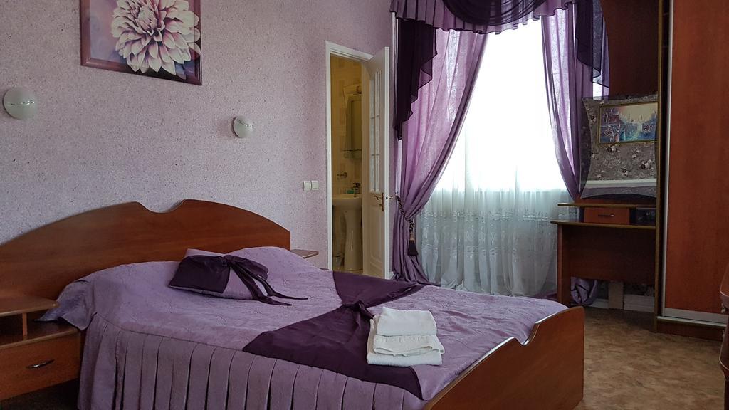 Versal Hotel Cherson Esterno foto